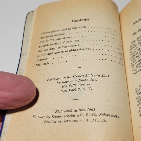 Dictionary German To English English To German 1961 18th Edition - Picture 6 of 8